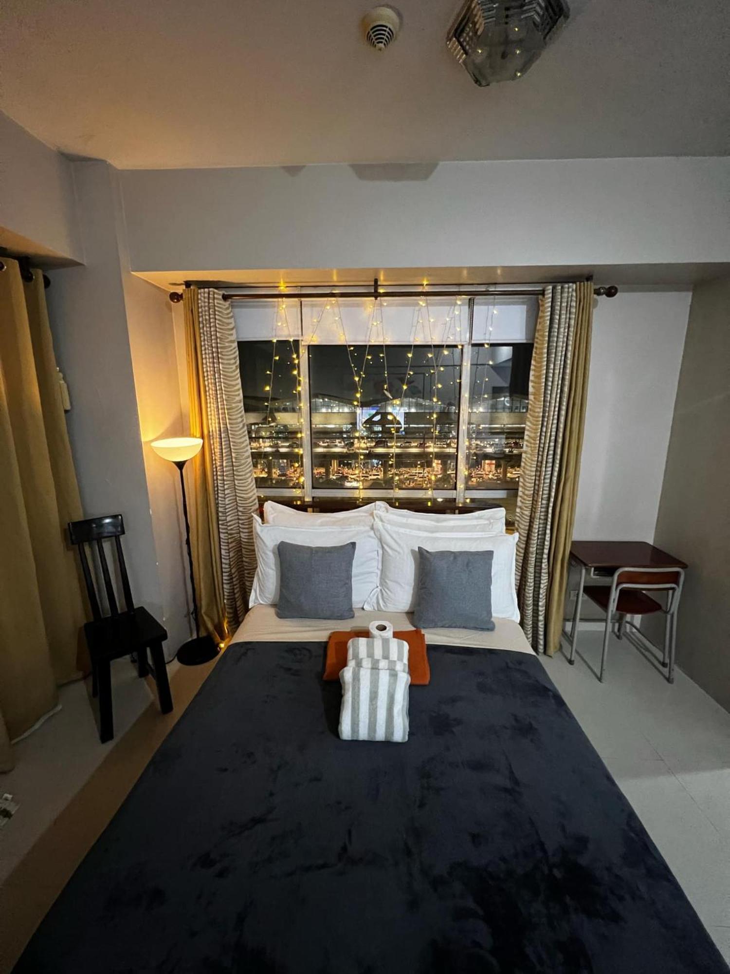 One Palm Tree Villas Condominium - Studio 7Th Fl With Balcony - Across Terminal 3 Airport Pasay Exterior foto